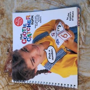 BOOK - KLUTZ Cootie Catcher